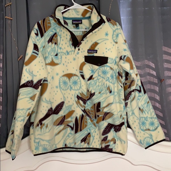 Patagonia Sweaters - NWT Moon owl toasted white synchilla Patagonia